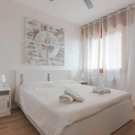 Apartament Eltufeto *